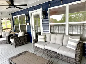 Scenic Stays- Lake Views, Fire Pit - Sleeps 8 - Image 4