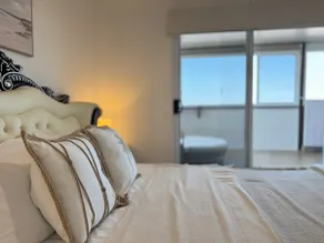 Wake up to Mountain Vista 3BR Light-filled Cottage - Image 3