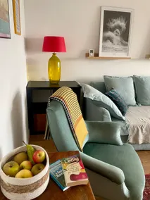 Bright accommodation close to the beach, parking and wifi - Image 3