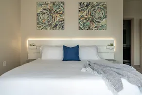 NEW Modern 2BR – Downtown's Best! - Image 3