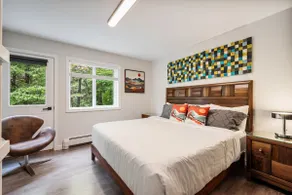 Killington Mountain Retreat -Great Group Ski House! Close to Resort - Hot Tub - Ski Rental Deals - Image 5