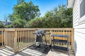 CLEAN| Pet-Friendly Home Near UT/Airport| Big Yard - Image 3
