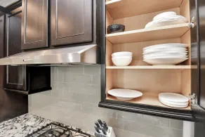 Centrally Located Modern Comfort in Houston - Image 5