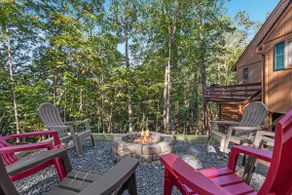 Discounts• Lake< 3 miles • Hot tub• Outdoor dining - Image 3