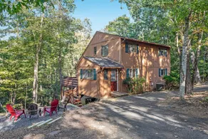 Discounts• Lake< 3 miles • Hot tub• Outdoor dining - Image 4