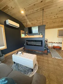 The Cozy Office— walkable to downtown - Image 2