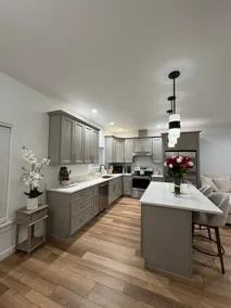 Luxury Modern Duplex in Centralia - Image 3