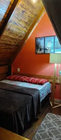 cabin with forest view - Image 4