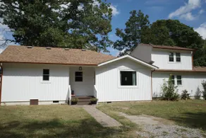 Private Riverfront: Kayaks, Firepit, Sleeps 11 - Image 4