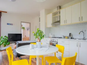 Apartment Booky 2 – Spacious Balcony & Pool Access - Image 4