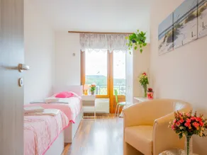 Apartment Booky 2 – Spacious Balcony & Pool Access - Image 2