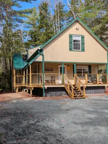 Bar Harbor Cabin with Treehouse Suite & Hot Tub - Image 3