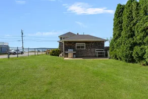Mt Hope Bay Cottage 2/2 - Image 5