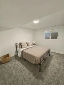 Spacious 3BR Near Hill AFB | Parking+WiFi+Kitchen - Image 3