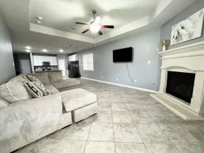 3BR Home | 25 Min to NRG for Rodeo/World Cup - Image 5
