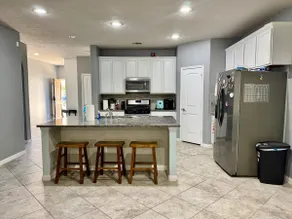 3BR Home | 25 Min to NRG for Rodeo/World Cup - Image 3