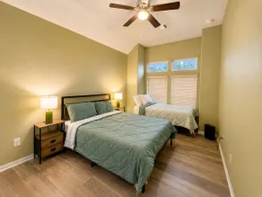 3BR Home | 25 Min to NRG for Rodeo/World Cup - Image 2