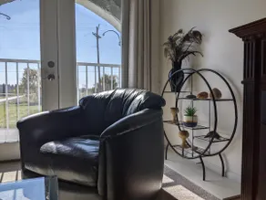 Studio North Penthouse just 5 minutes to the beach - Image 2