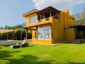 Villa Coxala, lakeside house and hot springs - Image 2