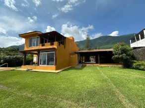 Villa Coxala, lakeside house and hot springs - Image 5