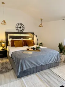 Botanic Villa • 8 guests • 2 bathrooms • Invoice • Park - Image 2