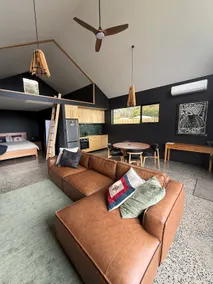Studio Eleven - Image 2