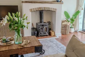 Olive Quay Cottage - Rustic elegance, big country garden Norfolk coast - Image 4