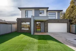 Fantastic Large Family Home, 6 Mins to Melbourne Airport - Image 2