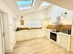 Tanshelf House - Pontefract Town Centre - Image 4