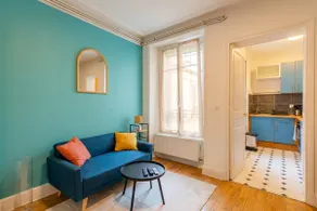 2 bedrooms • Balcony • Train station & center within walking distance • Nancy - Image 2