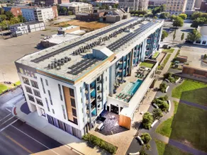 Dwntwn 1bd Apt w/RooftopYoga, Cable, Wi-Fi, Office - Image 4