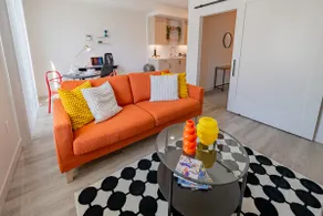 Fancy Apartment | Shopping + Dining + 中文服务 - Image 4