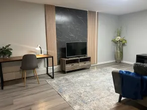 Modern 2 bedroom, 2 king beds, close to Hwy - Image 4