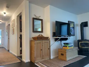 Cozy Peaceful House 15 mins to Livingston Manor - Image 4