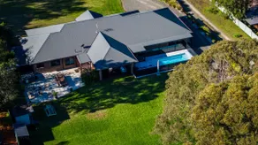 Free Wine Tasting with Private Pool and Hot Tub! - Image 4