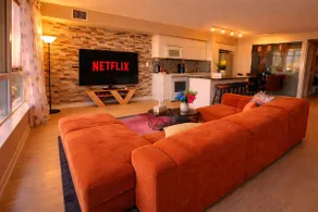 Urban 2BR Retreat | Lake View + Parking + WiFi - Image 5