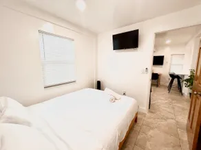Modern 2bedroom Downtown West Palm Beach - Image 3