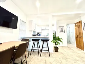 Modern 2bedroom Downtown West Palm Beach - Image 2