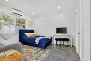 Cozy Miami Stay, Unwind 15 Minutes From The Beach - Image 2