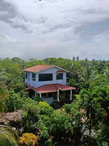 A quiet, semi - luxury villa near Awas Beach - Image 2