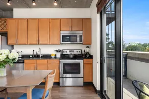 Corner Unit - Great location, Parking, Pool & Gym - Image 4