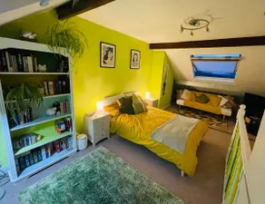 Sheffield Gem: Trendy Terrace Near Everything! - Image 4