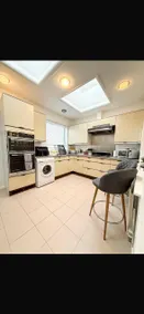 2BR Home | Sleeps 6 | Flexible Beds | Parking - Image 5
