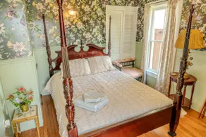 Gould Swaby Mansion - Image 4