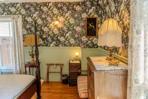 Gould Swaby Mansion - Image 3