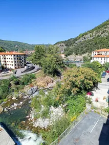 Spa Apartment, Balcony, Garage, 2 Bedrooms. - Image 4