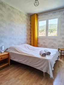 Spa Apartment, Balcony, Garage, 2 Bedrooms. - Image 2