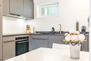 Completely renovated, furnished studio with plenty of comfort - Image 3