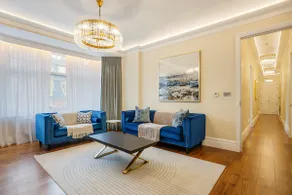 Luxury & Spacious Flat with Lift and Terrace - Image 5