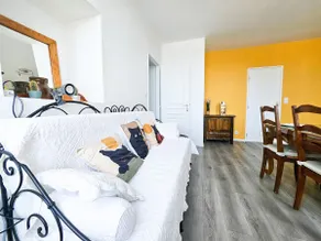 4-person apartment downtown - Image 3